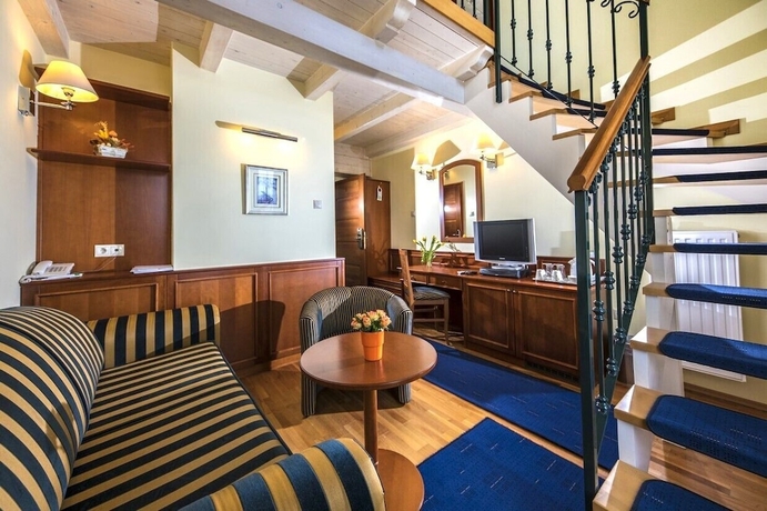 Imagen de la habitación del Hotel Forest Hills and Golf Zirc. Foto 14