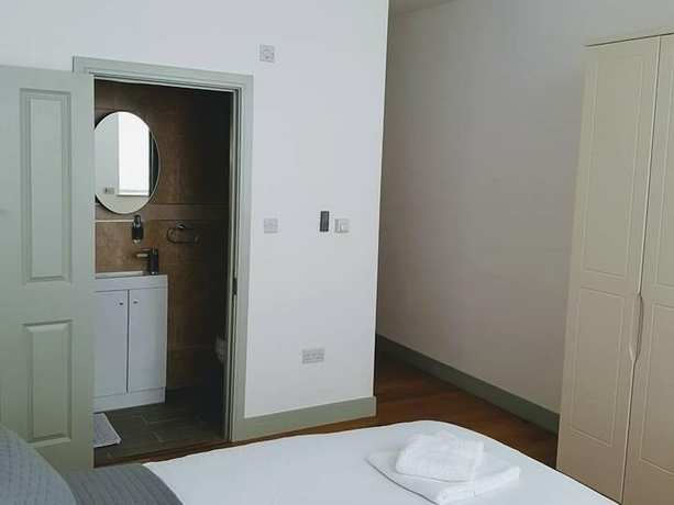 Imagen de la habitación del Hotel Forest House, Londres. Foto 3