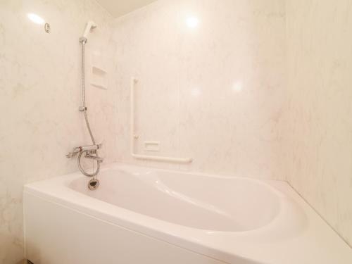 Imagen de la habitación del Hotel Forest Inn Showakan. Foto 9