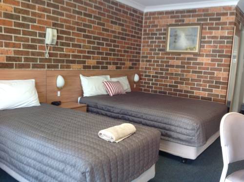 Imagen de la habitación del Hotel Forest Lodge Motor Inn and Restaurant. Foto 3