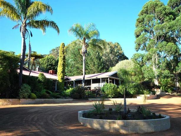 Imagen general del Hotel Forest Lodge Resort. Foto 11