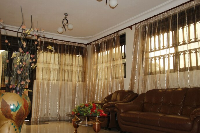 Imagen de los interiores del Hotel Forest Park Resort. Foto 32