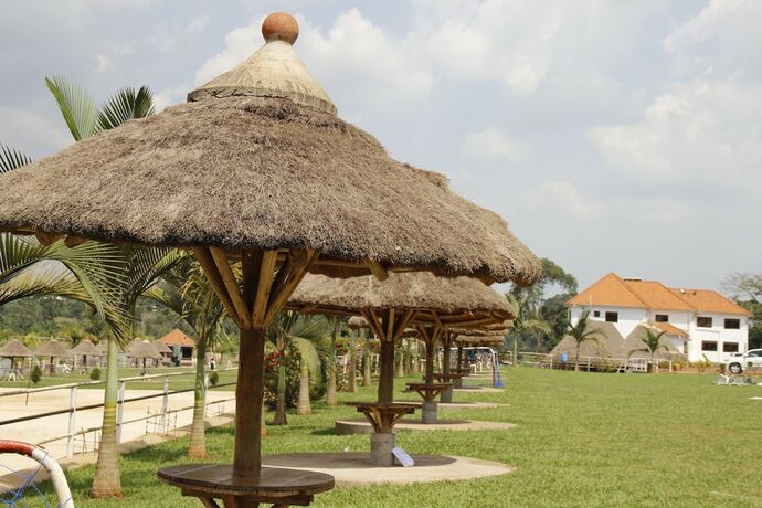 Imagen de los exteriores del Hotel Forest Park Resort. Foto 31