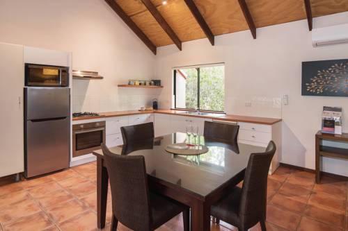 Imagen de la habitación del Hotel Forest Rise. Foto 2