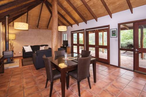 Imagen de la habitación del Hotel Forest Rise. Foto 4
