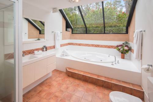 Imagen de la habitación del Hotel Forest Rise. Foto 6