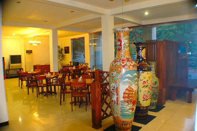 Imagen del bar/restaurante del Hotel Foresta Inn Family Resort. Foto 3