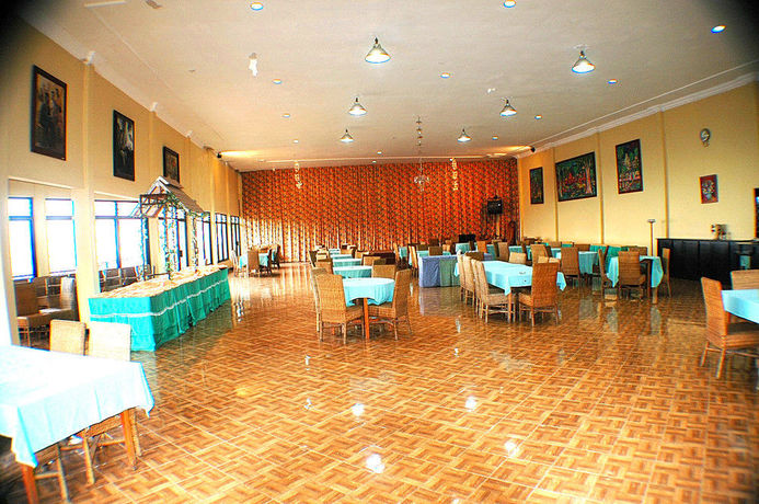 Imagen de los interiores del Hotel Foresta Inn Family Resort. Foto 10