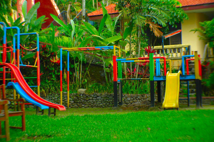 Imagen de los exteriores del Hotel Foresta Inn Family Resort. Foto 6