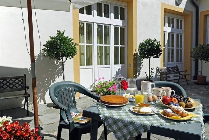 Imagen del bar/restaurante del Hotel Foresteria Volterra. Foto 2