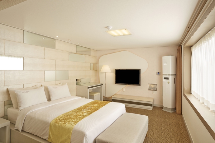 Imagen de la habitación del Hotel Foret. Foto 5