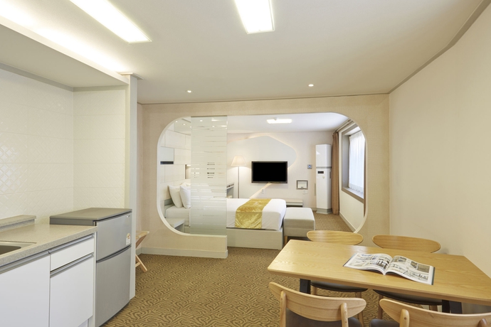Imagen de la habitación del Hotel Foret. Foto 7