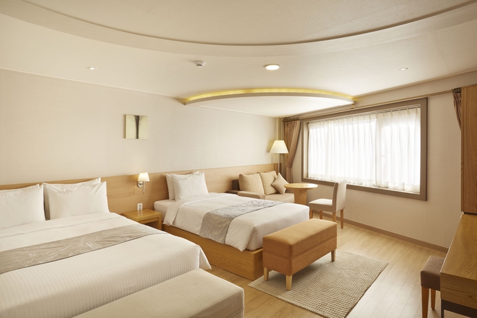 Imagen de la habitación del Hotel Foret. Foto 12