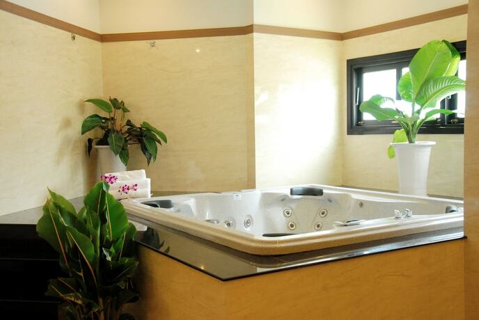 Imagen general del Hotel Forever Green Resort. Foto 16