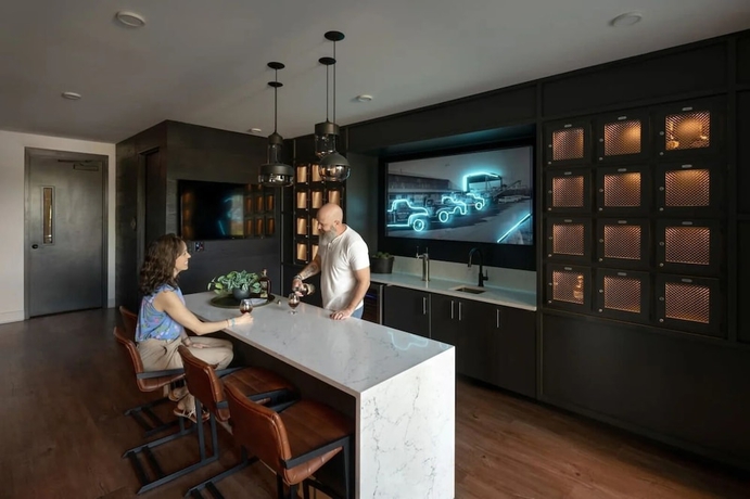 Imagen de los interiores del Hotel Forge at Raleigh Iron Works. Foto 12