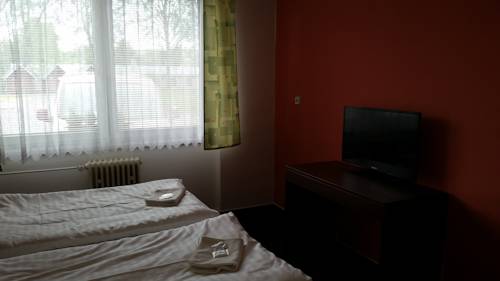 Imagen de la habitación del Hotel Formanka & Camp. Foto 9