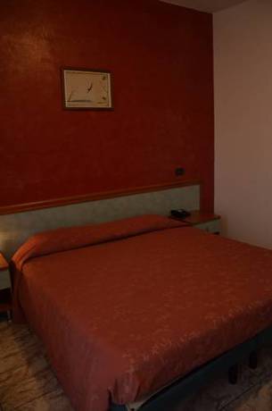 Imagen de la habitación del Hotel Formica. Foto 4