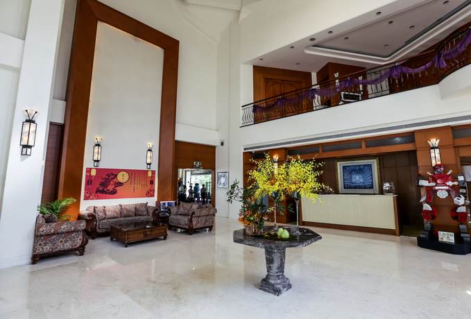 Imagen de los interiores del Hotel Formosa Garden. Foto 19