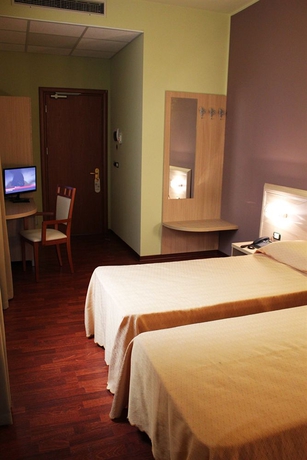 Imagen de la habitación del Hotel Formula International and Puravita Spa. Foto 4