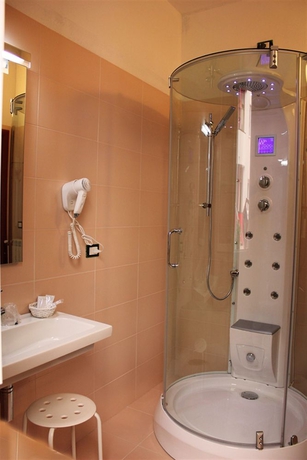 Imagen de la habitación del Hotel Formula International and Puravita Spa. Foto 9