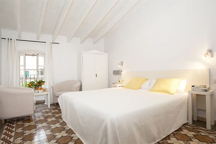 Imagen de la habitación del Hotel Fornalutx Petit. Foto 4