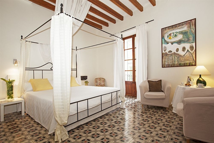 Imagen de la habitación del Hotel Fornalutx Petit. Foto 10