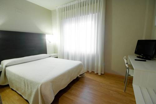 Imagen de la habitación del Hotel Fornos, Calatayud. Foto 5