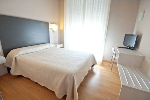 Imagen general del Hotel Fornos, Calatayud. Foto 2