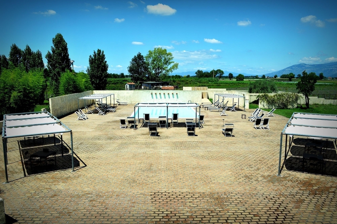 Imagen de los exteriores del Hotel Foro Appio Mansio. Foto 16