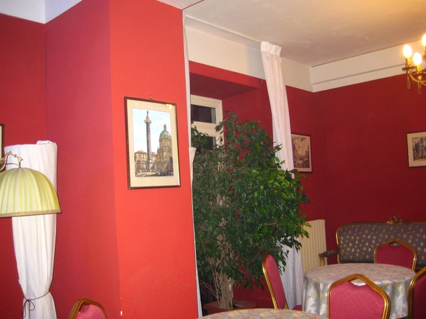 Imagen de los interiores del Hotel Foro Romano Imperatori. Foto 14