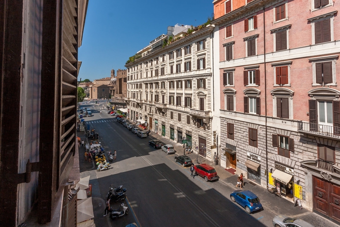 Imagen de los exteriores del Hotel Foro Romano Imperatori. Foto 10