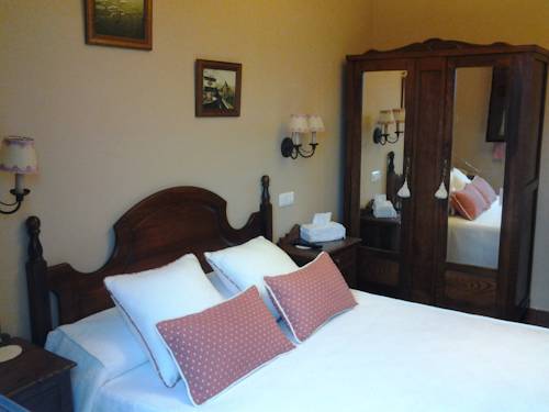 Imagen de la habitación del Hotel Foronda. Foto 6