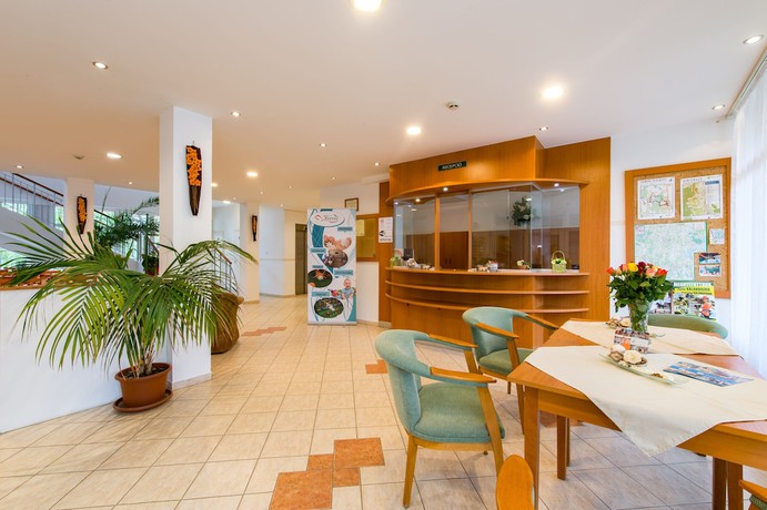 Imagen de los interiores del Hotel Forr&aacute;s Zalakaros. Foto 19