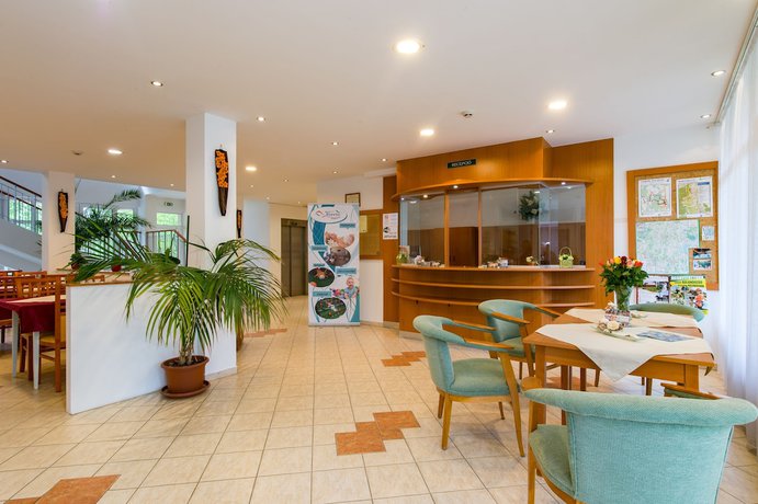 Imagen de los interiores del Hotel Forr&aacute;s Zalakaros. Foto 20