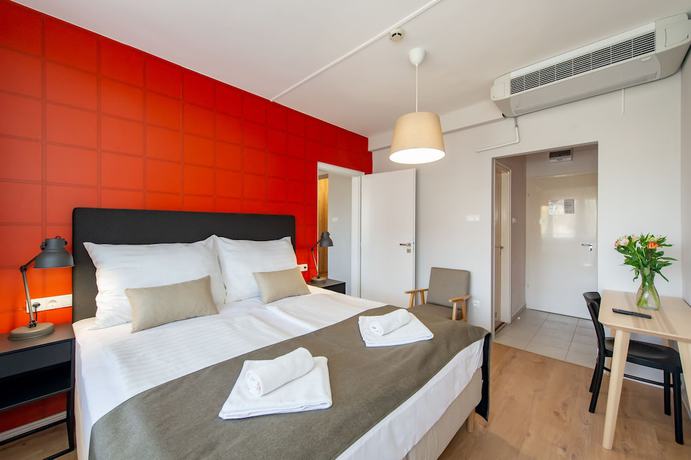 Imagen de la habitación del Hotel Forr&aacute;s Zalakaros. Foto 14