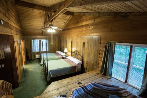 Imagen de la habitación del Hotel Forrest Hills Mountain Resort. Foto 4