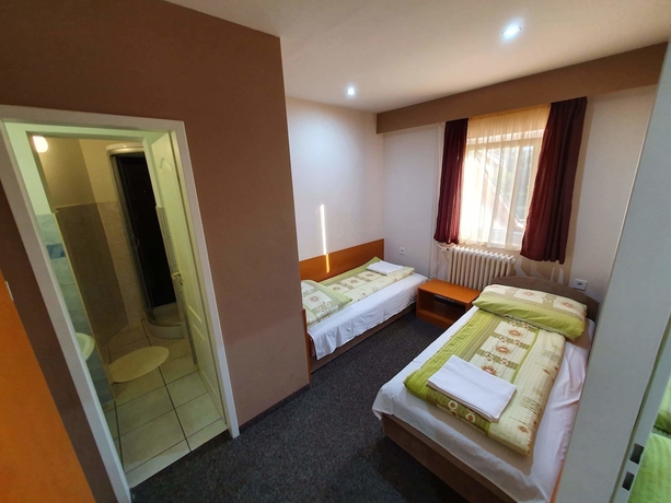 Imagen de la habitación del Hotel Forró Fogadó. Foto 7