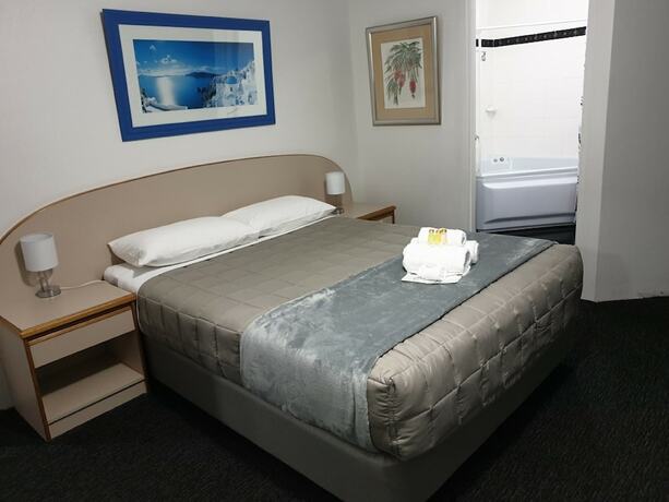 Imagen de la habitación del Hotel Forstay Motel. Foto 18