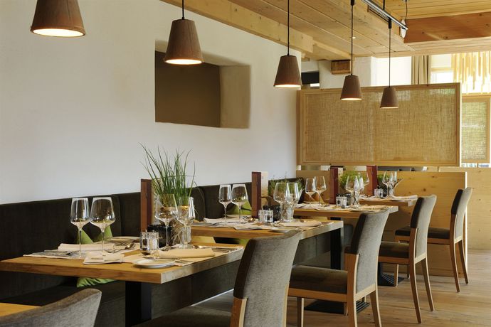 Imagen de la piscina del Hotel Forsthofalm. Foto 15