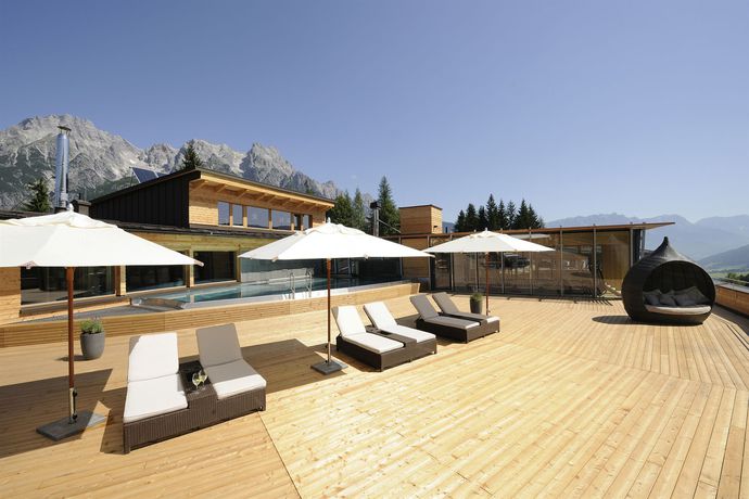 Imagen de los interiores del Hotel Forsthofalm. Foto 13