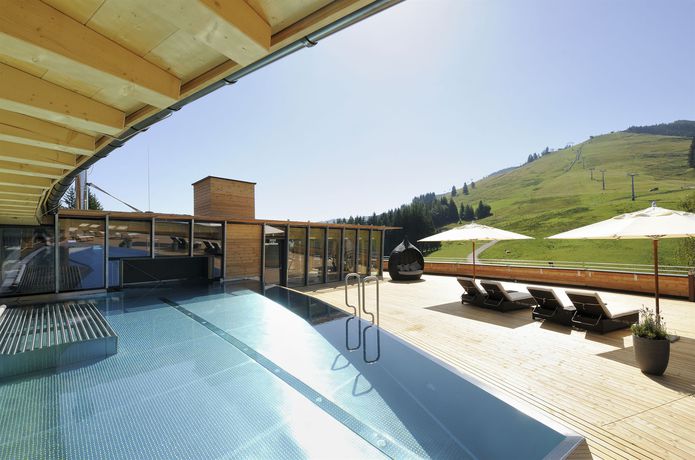 Imagen de los interiores del Hotel Forsthofalm. Foto 14