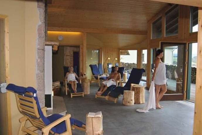Imagen de la piscina del Hotel Forstmeister, Sch&ouml;nheide. Foto 18
