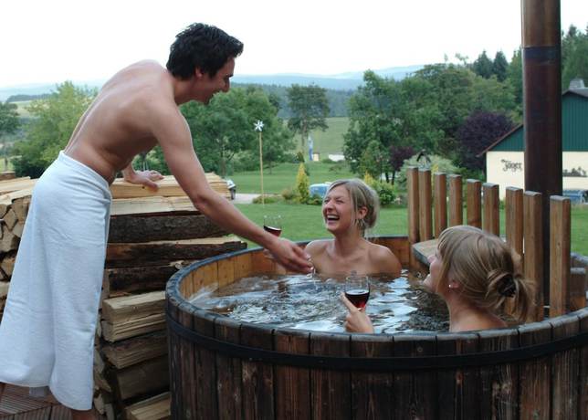 Imagen de la piscina del Hotel Forstmeister, Sch&ouml;nheide. Foto 20