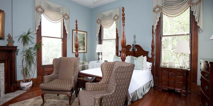 Imagen de la habitación del Hotel Forsyth Park Inn. Foto 14