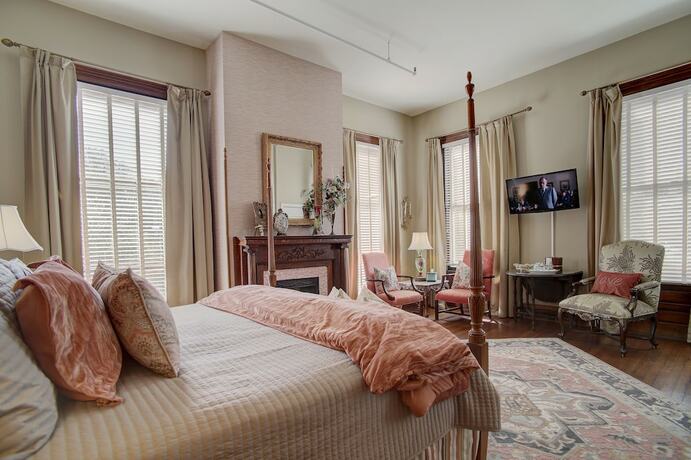 Imagen de la habitación del Hotel Forsyth Park Inn. Foto 17