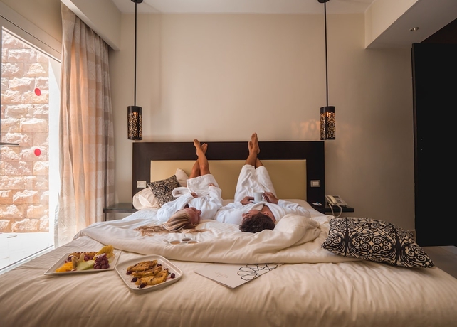 Imagen de la habitación del Hotel Fort Arabesque Resort, Spa and Villas. Foto 8