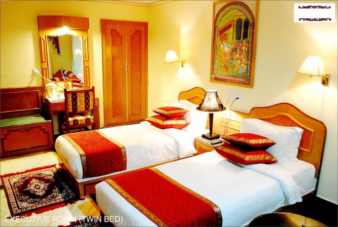 Imagen de los exteriores del Hotel Fort Chandragupt Jaipur. Foto 12