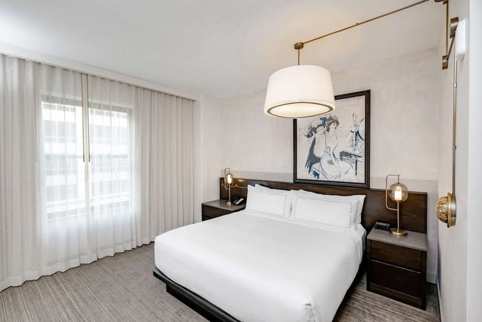 Imagen de la habitación del Hotel Fort Des Moines, Curio Collection by Hilton. Foto 7