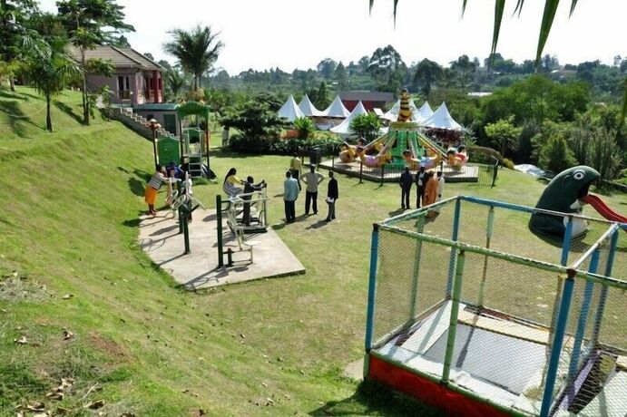 Imagen de los exteriores del Hotel Fort Fun City. Foto 33