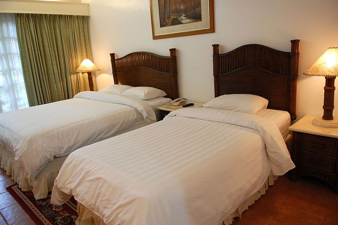 Imagen de la habitación del Hotel Fort Ilocandia Resort. Foto 10